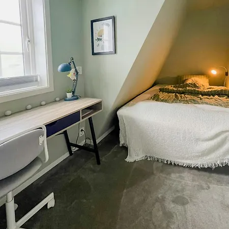 Renovated 1918 House By The Sea In * Sandeid