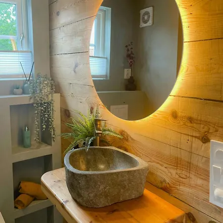 Feriehus Renovated 1918 House By The Sea In