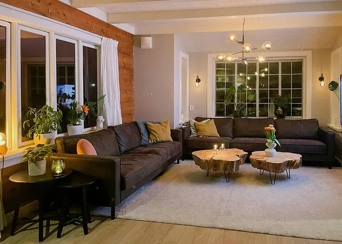 Renovated 1918 House By The Sea In * Sandeid