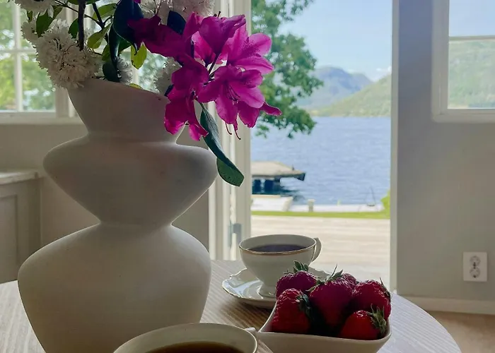 Renovated 1918 House By The Sea In Sandeid