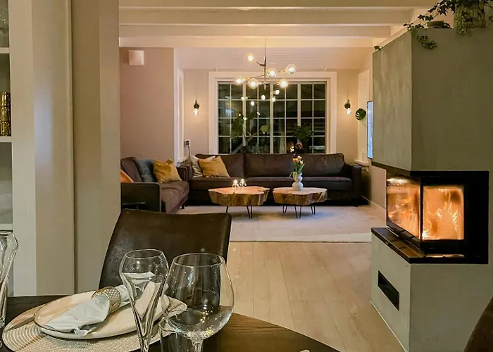 펜션 Renovated 1918 House By The Sea In