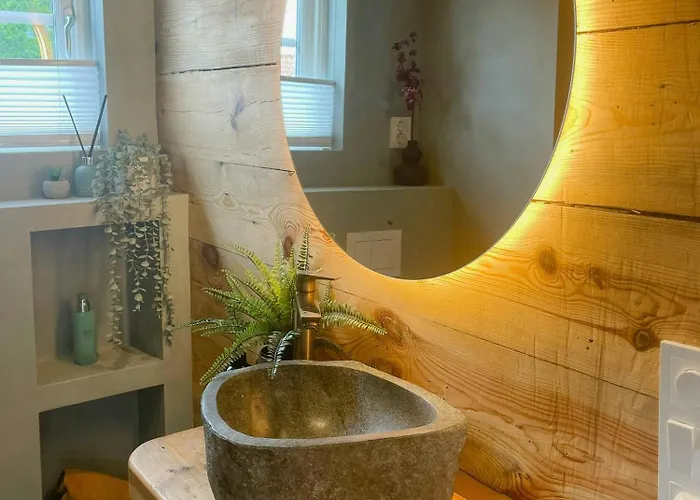 펜션 Renovated 1918 House By The Sea In