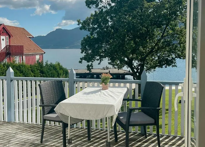 펜션 Renovated 1918 House By The Sea In