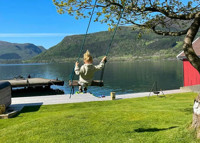 Renovated 1918 House By The Sea In Sandeid