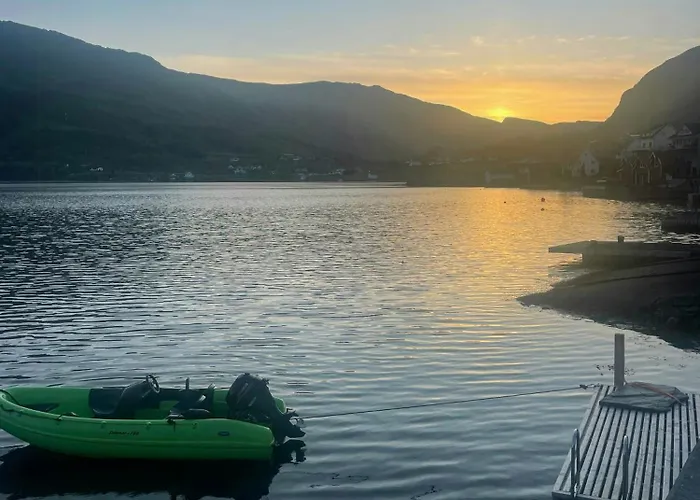 Renovated 1918 House By The Sea In *